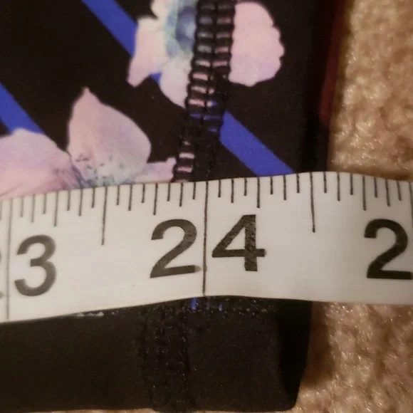 Sweaty Betty Women's Tokyo Bloom 7/8 Leggings - Picture 10 of 10